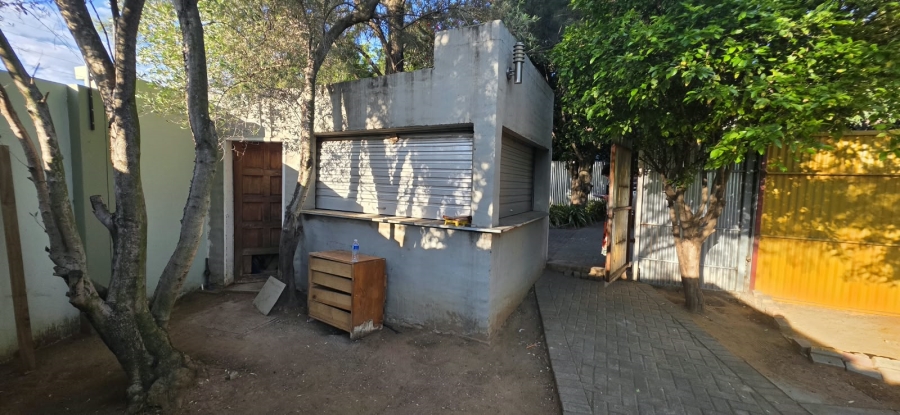 6 Bedroom Property for Sale in Parys Free State